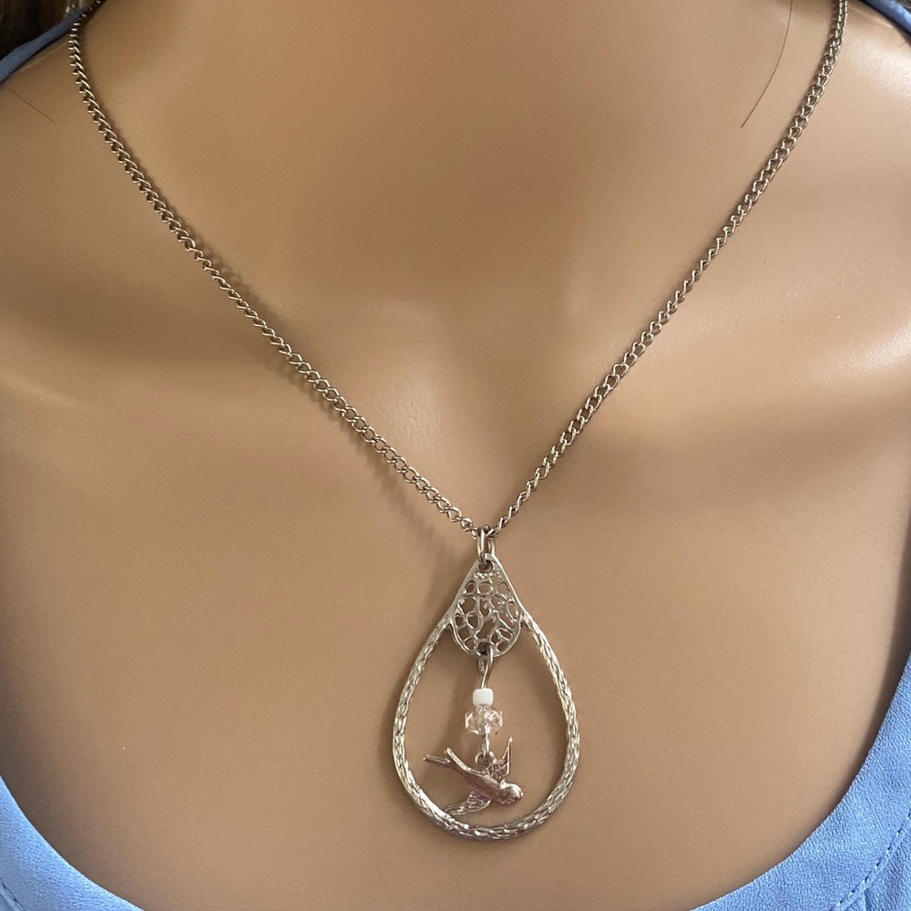 SWALLOW NECKLACE